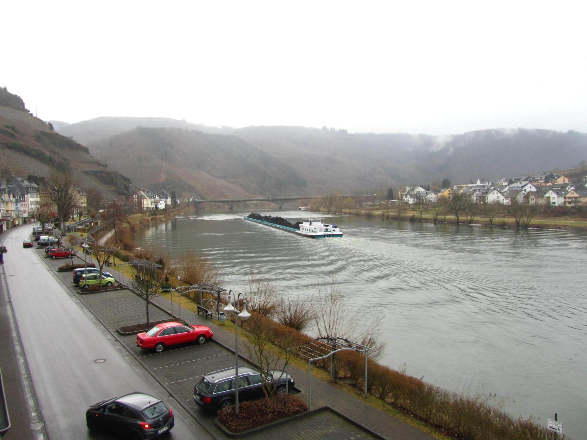 דירות צל אן דר מוזל Mosel Panorama חדר תמונה