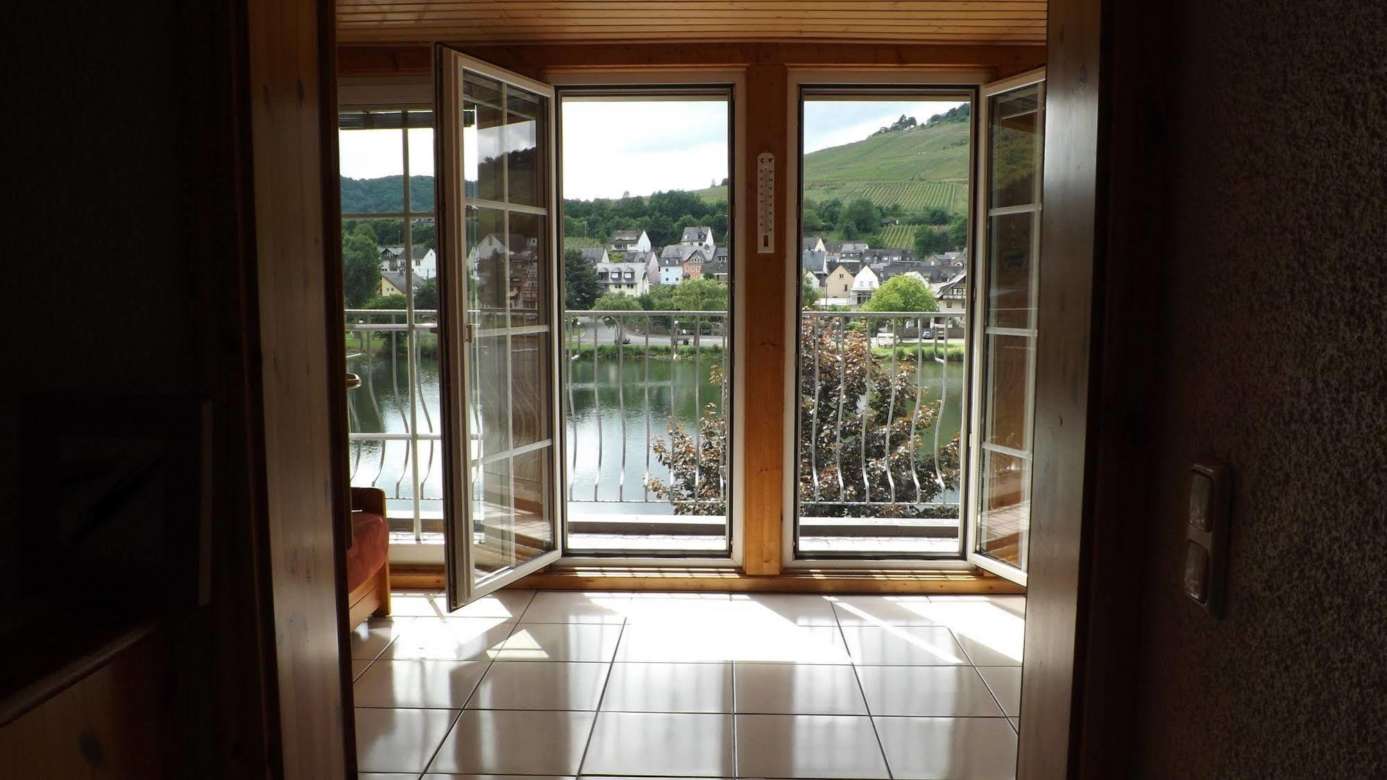 דירות צל אן דר מוזל Mosel Panorama מראה חיצוני תמונה